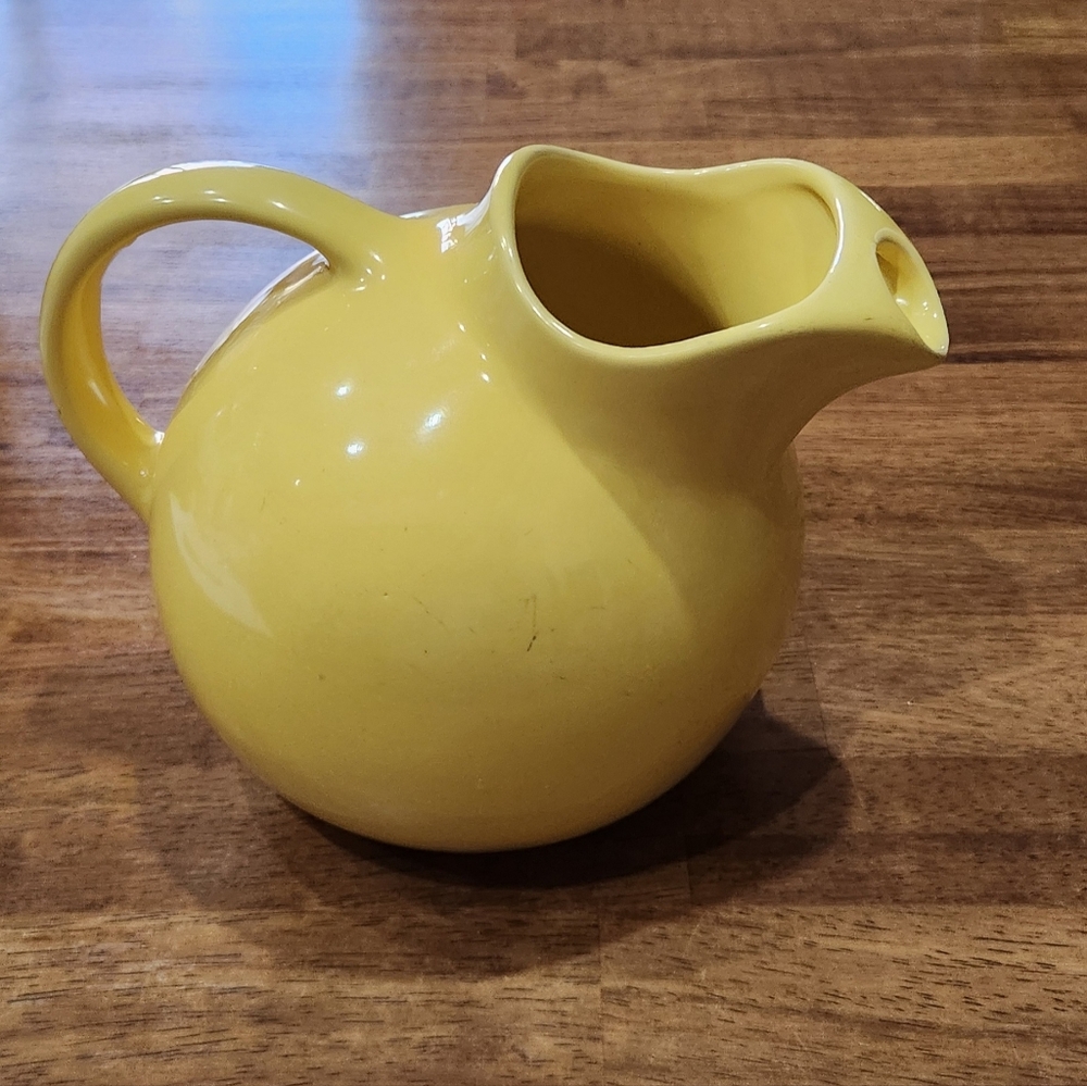 Catalina Pottery USA Yellow Ceramic Pitcher - Picture 3 of 5